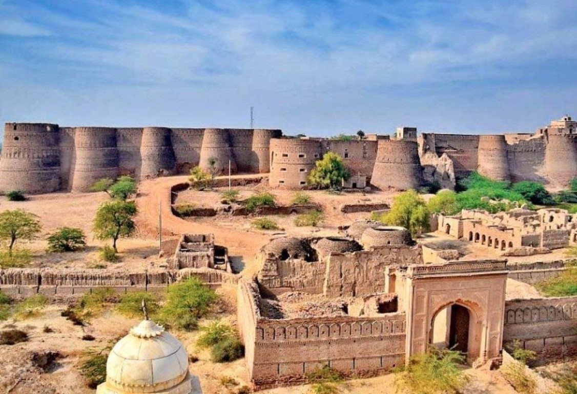 Astonishing Derawar Fort | Rising Pakistan