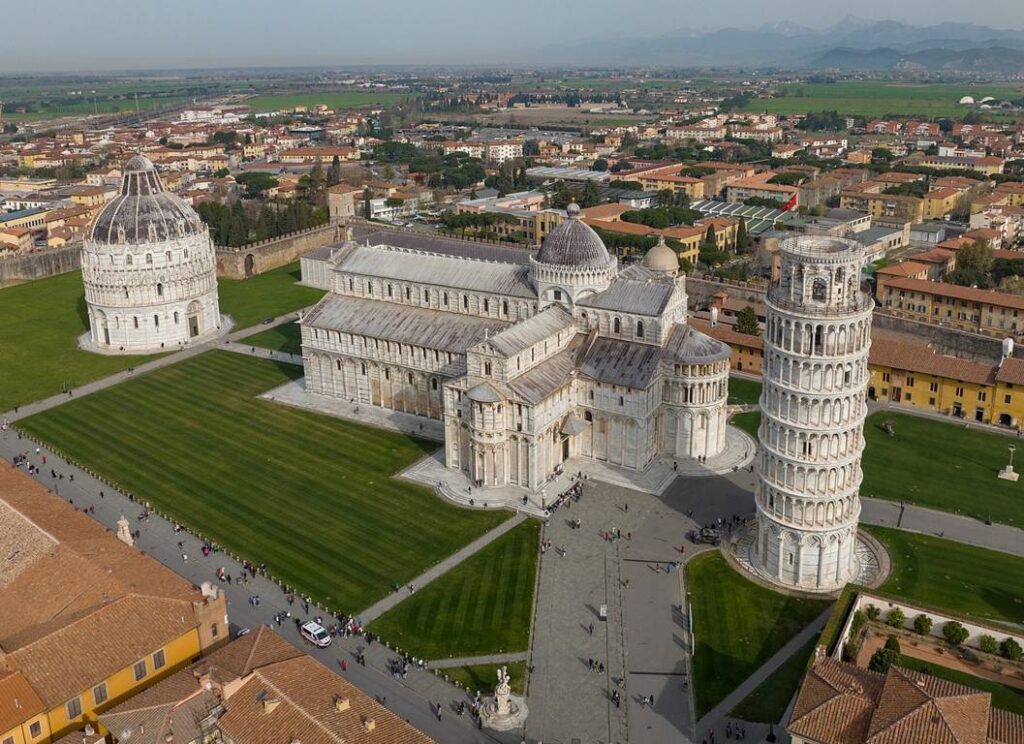 Pisa Leaning Tower of , Pisa Italy