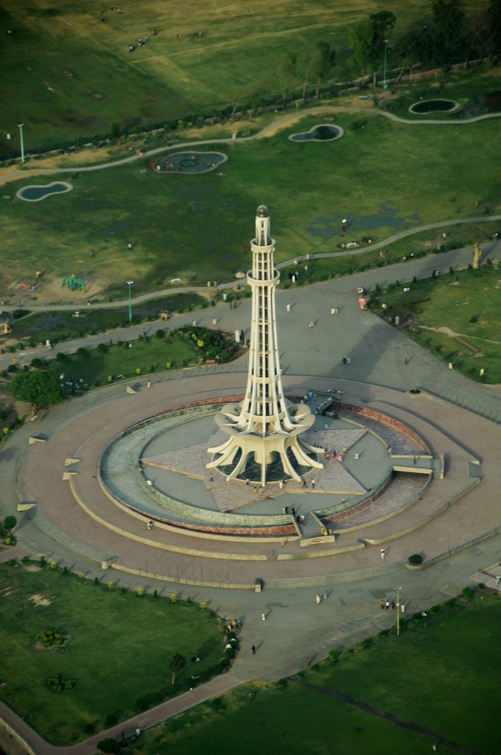 Minar-e-Pakistan| History Of Minar E Pakistan | Rising Pakistan